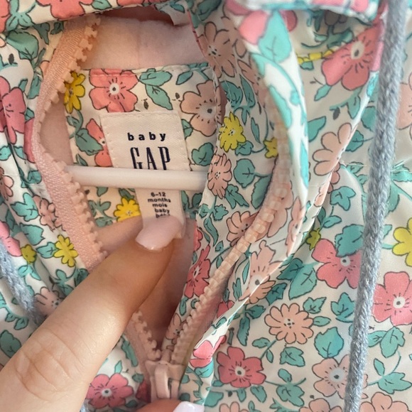 GAP Baby Floral Snowsuit - Picture 2 of 3